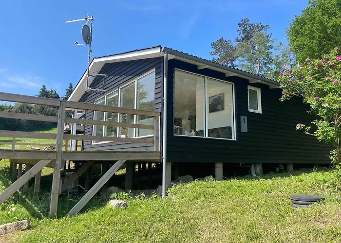 With A View- 5 Min From Feriehus